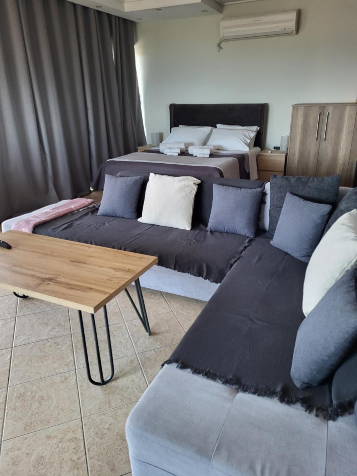 "Stergiou Luxury Apartment 2Nd Floor" Με Κοινη Πισινα Saronida Camera foto